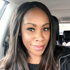 Meet your Posher, Toya